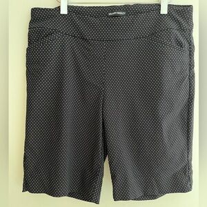 HILARY RADLEY Pull On Slim Bermuda Shorts Black White Tiny Dots Summer Vacation